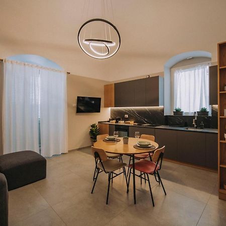 Sea Glow - Luxury Apartment Бішельє Екстер'єр фото
